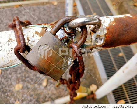 鎖緊 鎖緊 123322455