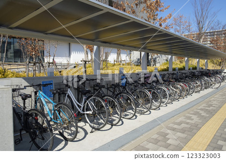 保養良好的自行車停車場 123323003