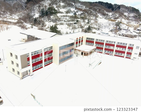 北海道乙部町乙部小學冬季鳥瞰圖 北海道乙部町乙部小學冬季鳥瞰圖 123323347