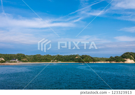 Ishikawa Prefecture, Notojima Bridge, Clear sea and sky, September Ishikawa Prefecture, Notojima Bridge, Clear sea and sky, September 123323913