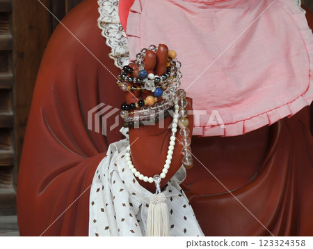 Statue of Binzuru Sonja at Kokuzo Horinji Temple 123324358