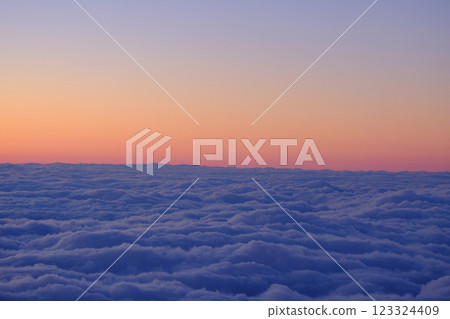 Sunset-colored winter clouds Sunset-colored winter clouds 123324409