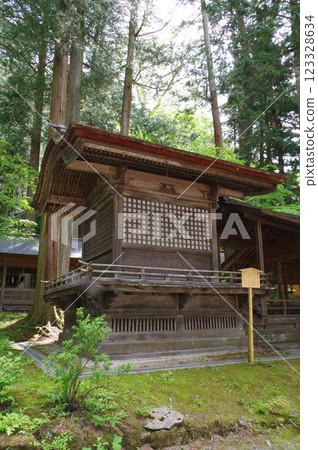 Shinshu, Suwa, Suwa Taisha, Kamisha Imperial Palace, Head Temple of Suwa Shrine Shinshu, Suwa, Suwa Taisha, Kamisha Imperial Palace, Head Temple of Suwa Shrine 123328634