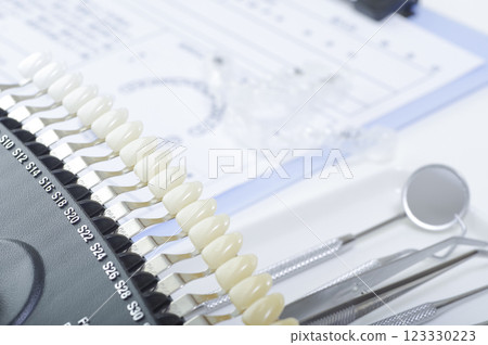 Teeth whitening images 123330223