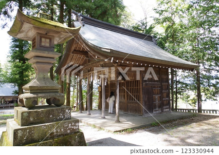Shinshu, Suwa, Suwa Taisha, Shinmesha, Head Temple of Suwa Shrine 123330944