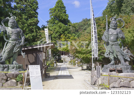 滋賀縣的觀音寺 滋賀縣的觀音寺 123332123