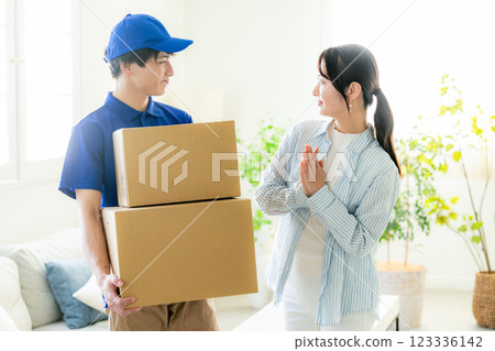 準備搬家的女人 123336142