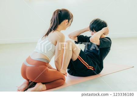 私人教練男女 123336180
