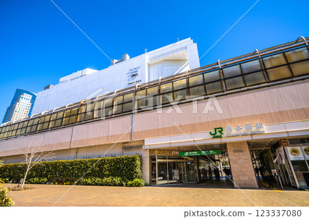 Yokohama cityscape in Japan in February. View of the north ticket gate (west exit) of Sakuragicho Station, etc. = 26th 123337080