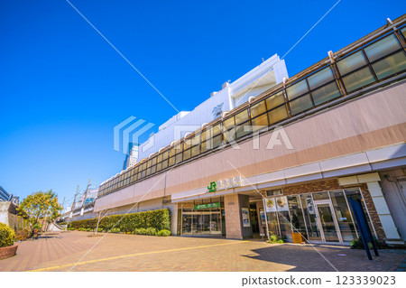 2 月 26 日,俯瞰日本橫濱櫻木町站北檢票口(西口)的城市景觀 2 月 26 日,俯瞰日本橫濱櫻木町站北檢票口(西口)的城市景觀 123339023