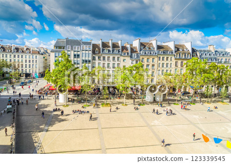 Square of Georges Pompidou, Paris 123339545