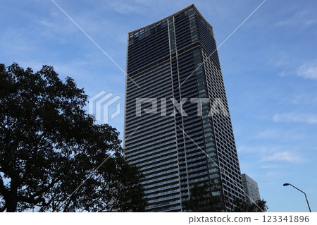 Minato Mirai cityscape 123341896
