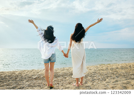 Woman looking at the summer sea 123342009