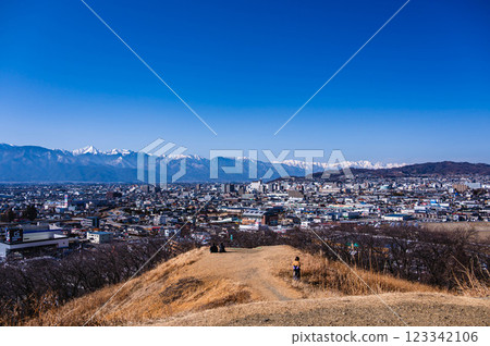從小房山古墓看到的風景 123342106