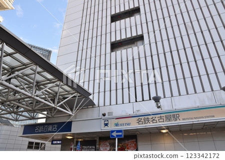 早晨的名鐵名古屋站前，愛知縣 123342172