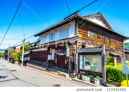 [Important Preservation District for Groups of Traditional Buildings] Izushi, Yoida Street 2, Toyooka City, Hyogo Prefecture 123342393