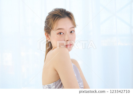 Woman doing yoga and pilates Woman doing yoga and pilates 123342710