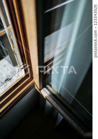 Art of an open window and reflected light 123343026