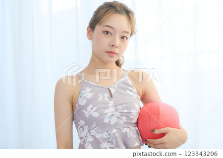Woman doing yoga and pilates 123343206