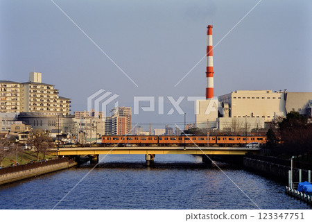 2006年:大阪環狀線列車過河 2006年:大阪環狀線列車過河 123347751