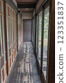 Corridor of old Japanese house 123351837