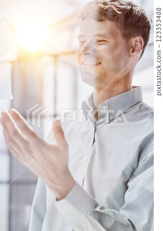 Businessman, sticky notes and work schedule for project planning 123353488