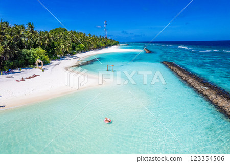 View of Fulidhoo island in the Maldives 123354506