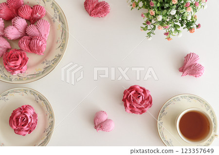 Romantic Tea Party with rose and heart shape marshmallow. Valentine's Day celebration. Flat lay 123357649