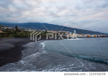 beautiful landscape of Tenerife beach in cloudy weather 123359239