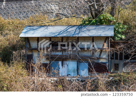An old and very beautiful building in Aioi, Hyogo Prefecture, Japan An old and very beautiful building in Aioi, Hyogo Prefecture, Japan 123359750