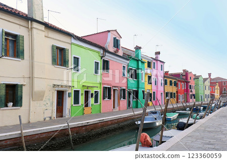 Canal colorful houses Canal colorful houses 123360059