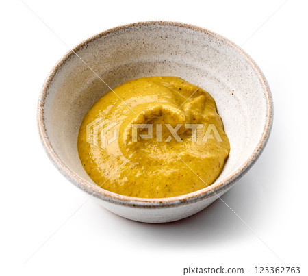bowl of mustard 123362763
