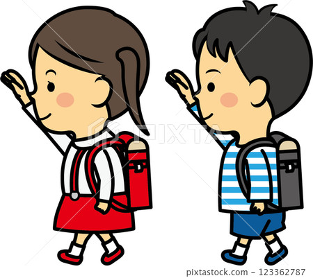 小學男生和女生舉手背著書包走路 小學男生和女生舉手背著書包走路 123362787
