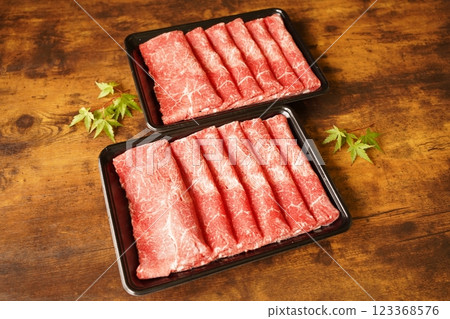 Specially selected lean slices of Japanese black beef 123368576