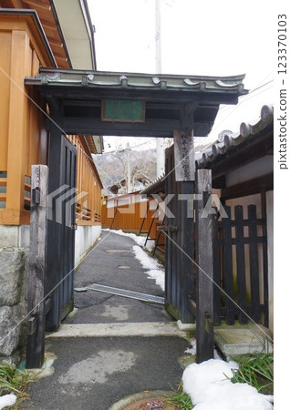 信州諏訪定聖院，德川家康第六子鬆平忠輝的墓地 123370103