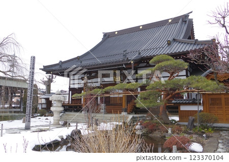 Shinshu Suwa Teisho-in Temple, the grave of Matsudaira Tadateru, the sixth son of Tokugawa Ieyasu 123370104