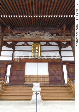 Shinshu Suwa Teisho-in Temple, the grave of Matsudaira Tadateru, the sixth son of Tokugawa Ieyasu 123370107