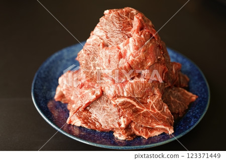 Domestic skirt steak for yakiniku Domestic skirt steak for yakiniku 123371449