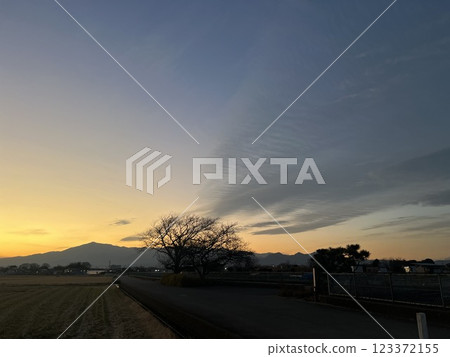 Beautiful sunset sky Beautiful sunset sky 123372155