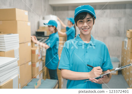 物流業的婦女賦權 123372401