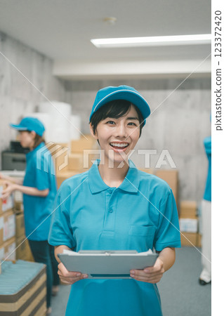 物流業的婦女賦權 123372420