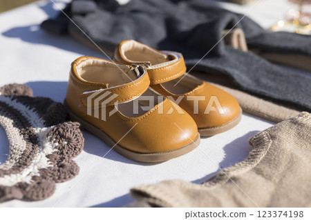 市內有販售兒童服裝 123374198