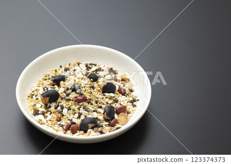 小米黑色背景 123374373