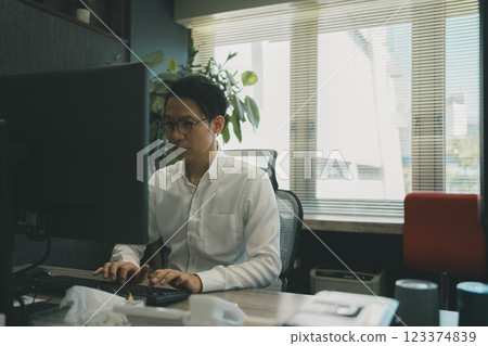 辦公室工作 123374839