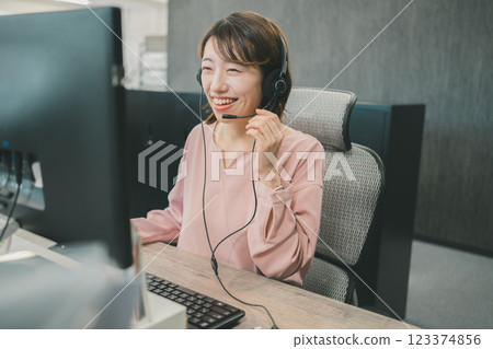 電子商務呼叫中心 123374856