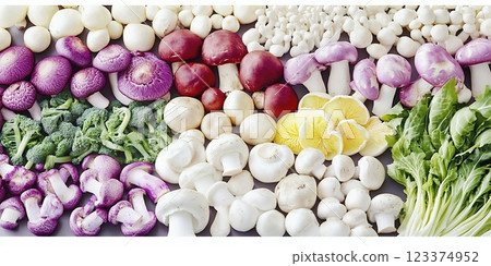 新鮮農產品展示,色彩繽紛的蘑菇和蔬菜 新鮮農產品展示,色彩繽紛的蘑菇和蔬菜 123374952