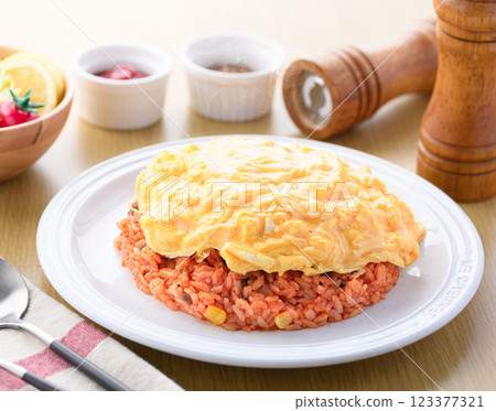 鬆軟的半熟蛋包飯 鬆軟的半熟蛋包飯 123377321