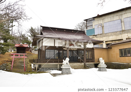 冬季拍攝北海道江差的柏森神社場地 123377647