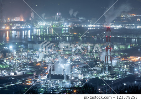Beautiful factory night view, Okayama Prefecture Beautiful factory night view, Okayama Prefecture 123379255