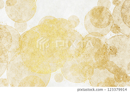 Background material with white washi paper and gold patterns that give a sense of Japanese beauty Background material with white washi paper and gold patterns that give a sense of Japanese beauty 123379914